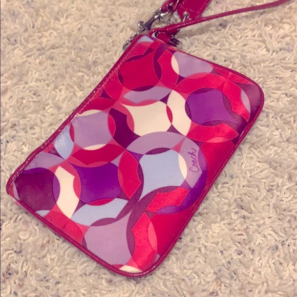 Coach Wristlet - Picture 3 of 4